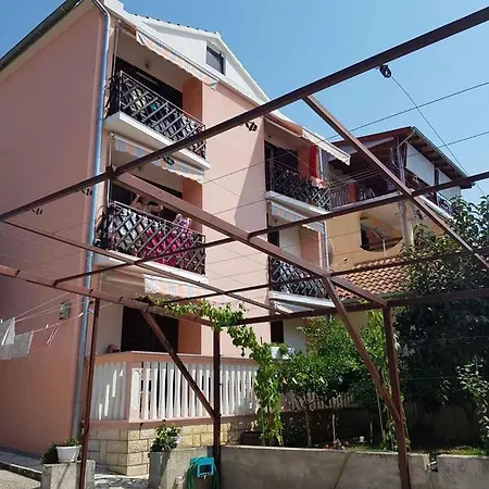 In Sv. Filip I Jakov 53823 Sveti Filip i Jakov
