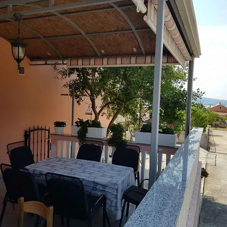 In Sv. Filip I Jakov 53823 Apartment Sveti Filip i Jakov